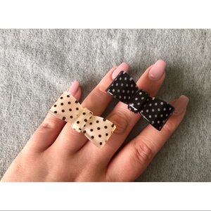 Acrylic Bow Rings- set of 2